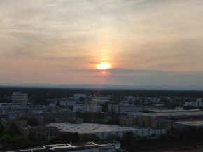 Skyline-Aussicht und fantastische Sonnenuntergänge